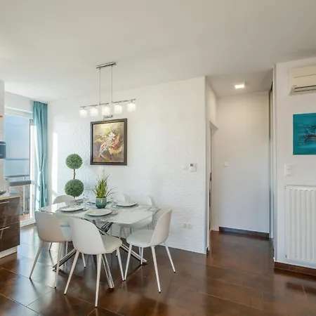 Myflat Full Panorama Апартаменты *