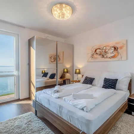 Апартаменты Myflat Full Panorama